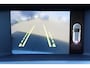 Volvo V60 T3 Polar - AUTOMAAT - Bi-Xenon met bochtenverlichting - Standkachel - Verwarmbaar lederen stuurwiel - Stoelverwarming voor & achter - Parkeercamera voor & achter - Voorstoelen beide in hoogte verstelbaar - Exterieur Styling Pack - Trekhaak - Climate Control - Cruise Control - Licht- & regensensor - Aluminium interieurafwerking - Getint glas v.a. B-stijl - 16' LMV - Roofrails - City Safety