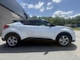 Toyota C-HR 1.2 Active | 1E EIGENAAR | 12MND GARANTIE | NAVI | PARELMOER WIT GEWRAPT |