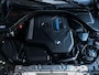 BMW 3-Serie 330e M Sport | Schuifd. | HUD | Adapt. Li. | Side | All Black | Memory | 19" | Keyless |