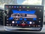 Volkswagen Golf 1.5 eTSI R-Line Edition | Automaat | Navigatie | Apple carplay | Adaptive cruise control | Parkeersensoren | 360 graden Camera | Climate control | Dode hoed sensoren | Park Assist | Led Martix verlichting |