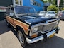 Jeep Wagoneer 