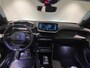Peugeot e-2008 EV GT 50 kWh Climate Control | Elek. Verstelbare Stoelen + Geheugen & Verwarming | Full Map Navigatie | Apple Carplay / Android Auto | Camera | Parkeersensoren | Bekleding Half Leder / Alcantara
