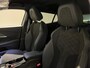 Peugeot e-2008 EV GT 50 kWh Climate Control | Elek. Verstelbare Stoelen + Geheugen & Verwarming | Full Map Navigatie | Apple Carplay / Android Auto | Camera | Parkeersensoren | Bekleding Half Leder / Alcantara