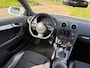 Audi A3 Sportback 2.0 TFSI Quattro Automaat S-Line ECC Sportstoelen LMV 19" Navigatie Panoramadak Leder/Stof Dealeronderh. Nw Apk!