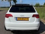 Audi A3 Sportback 2.0 TFSI Quattro Automaat S-Line ECC Sportstoelen LMV 19" Navigatie Panoramadak Leder/Stof Dealeronderh. Nw Apk!