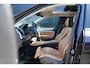 Volvo XC90 2.0 T8 Twin Engine AWD Inscription - Dealer onderhouden- Bowers & Wilkins - Panoramisch schuif/kanteldak - Luchtvering - Trekhaak - Adaptieve cruise control - Stoelverwarming en ventilatie - Elektrisch verstelbare stoelen - Standkachel