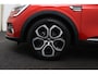 Renault Arkana 1.6 E-Tech Hybrid 145 Intens | Achteruitrijcamera | Parkeersensoren voor & achter | Navigatie | Climate Control | Adaptive Cruise Control | LED koplampen | Apple Carplay | Android Auto |