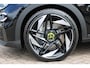 Abarth 600e Turismo | 240pk 54 kWh | Sabelt sportstoelen | Adaptieve Cruise Control | 20 inch LMV | Venom Black