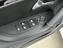 Peugeot e-2008 SUV EV 50 kWh 136 pk GT Pack | Panoramadak | Camera | Adaptieve Cruise Control | 3 fase | Apple Carplay