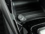 Peugeot e-2008 SUV EV 50 kWh 136 pk GT Pack | Panoramadak | Camera | Adaptieve Cruise Control | 3 fase | Apple Carplay