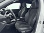 Peugeot e-2008 SUV EV 50 kWh 136 pk GT Pack | Panoramadak | Camera | Adaptieve Cruise Control | 3 fase | Apple Carplay