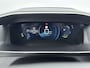 Peugeot e-2008 SUV EV 50 kWh 136 pk GT Pack | Panoramadak | Camera | Adaptieve Cruise Control | 3 fase | Apple Carplay
