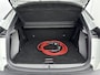Peugeot e-2008 SUV EV 50 kWh 136 pk GT Pack | Panoramadak | Camera | Adaptieve Cruise Control | 3 fase | Apple Carplay