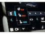 Volvo XC60 2.0 T6 Plug-in Hybrid AWD Plus Dark | Panoramadak | Trekhaak | Stoelventilatie | Camera |