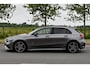 Mercedes-Benz A-klasse 180 AMG Night ed. Pano, Memory, 360, HUD, Multibeam, Keyless, Trekhaak, Dodeh!