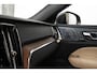 Volvo S60 Recharge T6 AWD Ultimate Bright | Panoramadak | 360º Camera | Geventileerd Nappa Leder met massagefunctie | Adaptive Cruise control | Blind Spot | Head up display