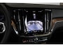 Volvo S60 Recharge T6 AWD Ultimate Bright | Panoramadak | 360º Camera | Geventileerd Nappa Leder met massagefunctie | Adaptive Cruise control | Blind Spot | Head up display