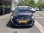 Peugeot 208 1.2 PureTech GT | Automaat | Navigatie | Panoramadak  | Climate control | Parkeersensoren voor en achter | Achteruitrijcamera| Keyless entry | Apple Carplay/Android Auto | Trekhaak afn. kogel