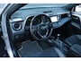 Toyota RAV4 2.5 Hybrid Black Edition, Trekhaak, Parkeersensor , Elektrische bestuurderstoel
