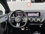 Mercedes-Benz A-klasse 180 AMG Line | Panoramadak | Trekhaak | MULTIBEAM LED Koplampen | Dodehoekassistent | Advanced Sound System | Apple CarPlay | Android Auto | Augmented Reality voor Navigatie | Donkergetint Glas Achter | Sfeerverlichting | Stoelverwarming