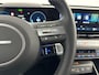 Hyundai Kona Electric Comfort Smart 65.4 kWh | Warmtepomp | Stoel + stuurverwarming | V2L | Bluelink app | El. bed. achterklep |