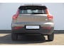 Volvo XC40 T4 211PK Automaat R-design / Adaptieve cruise control / Panoramadak / Keyless entry / Stoel - en stuurwielverwarming / Elektrische achterklep / Apple carplay /parkeersensoren met camera / Elektrische stoelen