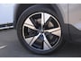 Volvo XC40 T4 211PK Automaat R-design / Adaptieve cruise control / Panoramadak / Keyless entry / Stoel - en stuurwielverwarming / Elektrische achterklep / Apple carplay /parkeersensoren met camera / Elektrische stoelen