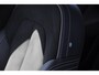 Volvo XC40 T4 211PK Automaat R-design / Adaptieve cruise control / Panoramadak / Keyless entry / Stoel - en stuurwielverwarming / Elektrische achterklep / Apple carplay /parkeersensoren met camera / Elektrische stoelen