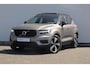 Volvo XC40 T4 211PK Automaat R-design / Adaptieve cruise control / Panoramadak / Keyless entry / Stoel - en stuurwielverwarming / Elektrische achterklep / Apple carplay /parkeersensoren met camera / Elektrische stoelen