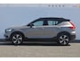 Volvo XC40 T4 211PK Automaat R-design / Adaptieve cruise control / Panoramadak / Keyless entry / Stoel - en stuurwielverwarming / Elektrische achterklep / Apple carplay /parkeersensoren met camera / Elektrische stoelen