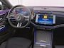 Mercedes-Benz E-klasse 400 e 4MATIC AMG Line / Premium Plus/ Panoramadak/ Night/ 20 inch/ El. Trekhaak/ Stoelverwarming- & Ventilatie