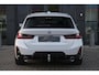BMW 3-Serie Touring 330e M-sport 292pk Facelift Panoramadak Trekhaak Harman/Kardon Head-up Leder 19" LMV