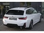 BMW 3-Serie Touring 330e M-sport 292pk Facelift Panoramadak Trekhaak Harman/Kardon Head-up Leder 19" LMV