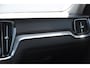 Volvo S60 T6 350PK Automaat Recharge Ultimate Bright / Head-up display / Harman Kardon audio / Panoramadak / BLIS / Elektrisch bedienbare voorstoelen / Memory seats / Verwarmbare stoelen / Keyless entry /