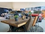 Lynk & Co 01 1.5 MY22 - Zwart, stijlvol en verrassend compleet met trekhaak!