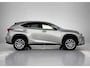 Lexus NX 300h AWD Luxury Edition Limited | Panoramadak | Trekhaak | Stoelverwarming | Apple CarPlay / Android Auto |