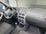 Dacia Logan MCV 1.6-16V Lauréate 7p. 7 PERS/EL.PAKKET