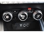 Renault Clio TCe 130 EDC R.S. Line | AUTOMAAT | 360 CAMERA | NAVI | BOSE | LEDER | STOELVERWARMING | CRUISE CONTROL | ALL-SEASONBANDEN | CLIMATE CONTROL | PDC | LMV