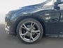 Ford Focus Wagon 1.5 ST-Line | Dealer onderhouden | Navigatie | Parkeersensor voor + Achter | Cruise control | Trekhaak | Privacy glas |