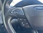 Ford Focus Wagon 1.5 ST-Line | Dealer onderhouden | Navigatie | Parkeersensor voor + Achter | Cruise control | Trekhaak | Privacy glas |