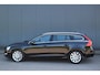 Volvo V60 2.0 D4 Summum Leer/Parkeersensor v,a/Trekhaak afneembaar/Navigatie