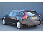 Volvo V60 2.0 D4 Summum Leer/Parkeersensor v,a/Trekhaak afneembaar/Navigatie