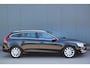 Volvo V60 2.0 D4 Summum Leer/Parkeersensor v,a/Trekhaak afneembaar/Navigatie