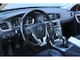 Volvo V60 2.0 D4 Summum Leer/Parkeersensor v,a/Trekhaak afneembaar/Navigatie