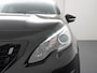 Peugeot 2008 1.2I 111PK GT-line Apple Carplay Android Panormadak Pdc Navi Camera Cruise Control Connected Apps 1/2 Leder-stof Pack Connect Regen-Lichtsensor Led Mirror Link Lmv 17" Privacy Glas Grip Control PureTech