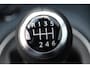 Nissan Juke 1.0-117pk DIG-T N-Connecta. Werkelijk in nieuwstaat ! Slechts 12.600km ! Volautm. airco, privacy glass, metallic lak, LM wielen, navigatie, camera, pdc v+a, telefoonvoorb.,  keyless entry&go, LED etc.