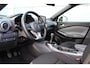 Nissan Juke 1.0-117pk DIG-T N-Connecta. Werkelijk in nieuwstaat ! Slechts 12.600km ! Volautm. airco, privacy glass, metallic lak, LM wielen, navigatie, camera, pdc v+a, telefoonvoorb.,  keyless entry&go, LED etc.