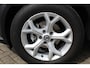 Nissan Juke 1.0-117pk DIG-T N-Connecta. Werkelijk in nieuwstaat ! Slechts 12.600km ! Volautm. airco, privacy glass, metallic lak, LM wielen, navigatie, camera, pdc v+a, telefoonvoorb.,  keyless entry&go, LED etc.