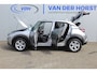 Nissan Juke 1.0-117pk DIG-T N-Connecta. Werkelijk in nieuwstaat ! Slechts 12.600km ! Volautm. airco, privacy glass, metallic lak, LM wielen, navigatie, camera, pdc v+a, telefoonvoorb.,  keyless entry&go, LED etc.