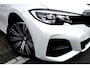 BMW 3-Serie 330e M Sport White-Black LM18/PDC/LEER/NAVI/PANO